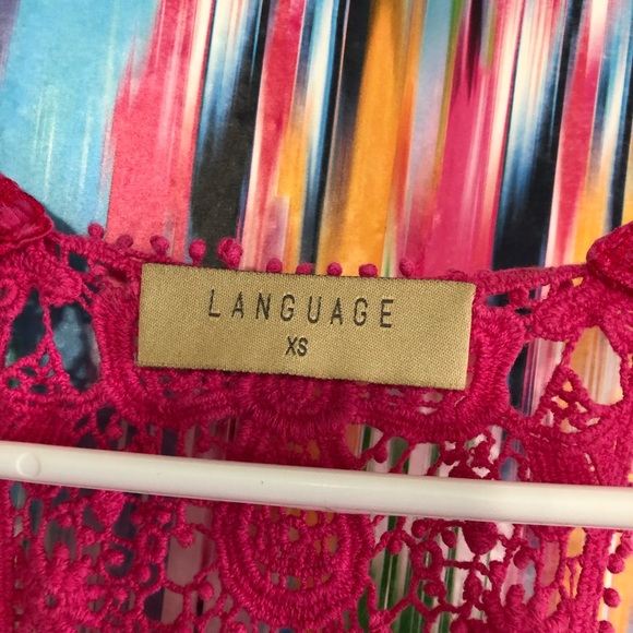 🦋 3/$15 Language XS embroidered 100% silk tank - Picture 4 of 7